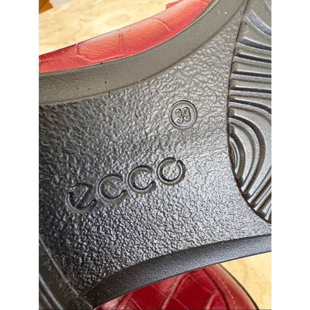 NEW! ECCO Women Dress Classic 15 ECCO Croc Embossed Red Leather Loafers - Picture 11 of 13